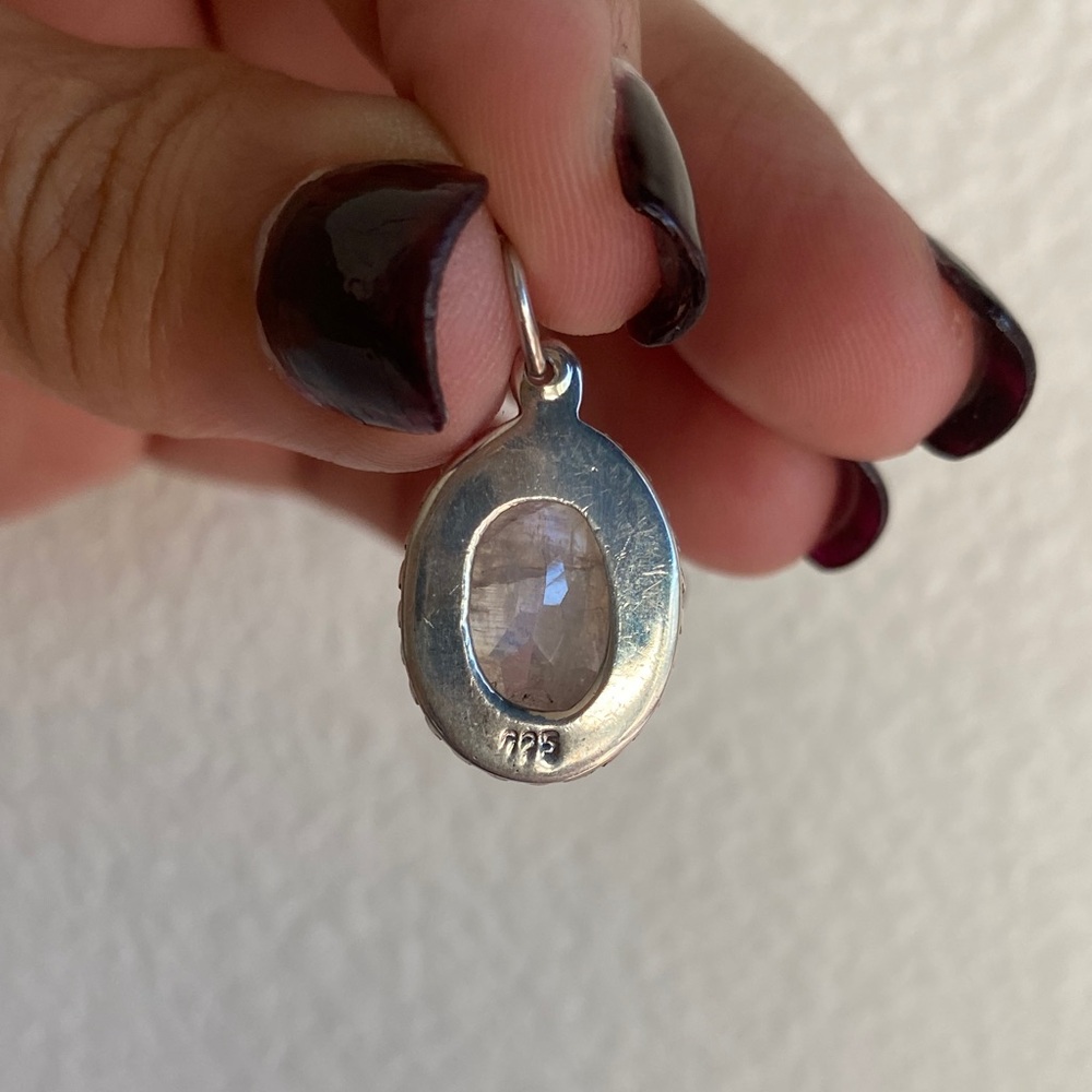 Sterling silver pendant with an oval moonstone natural stone - Picture 4 of 7